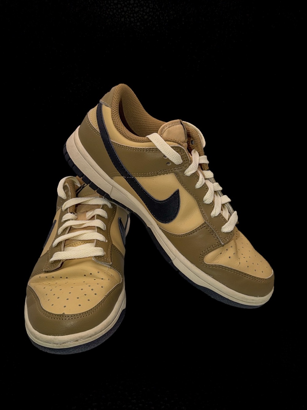 Nike dunk low dark driftwood sneakers size 7 women